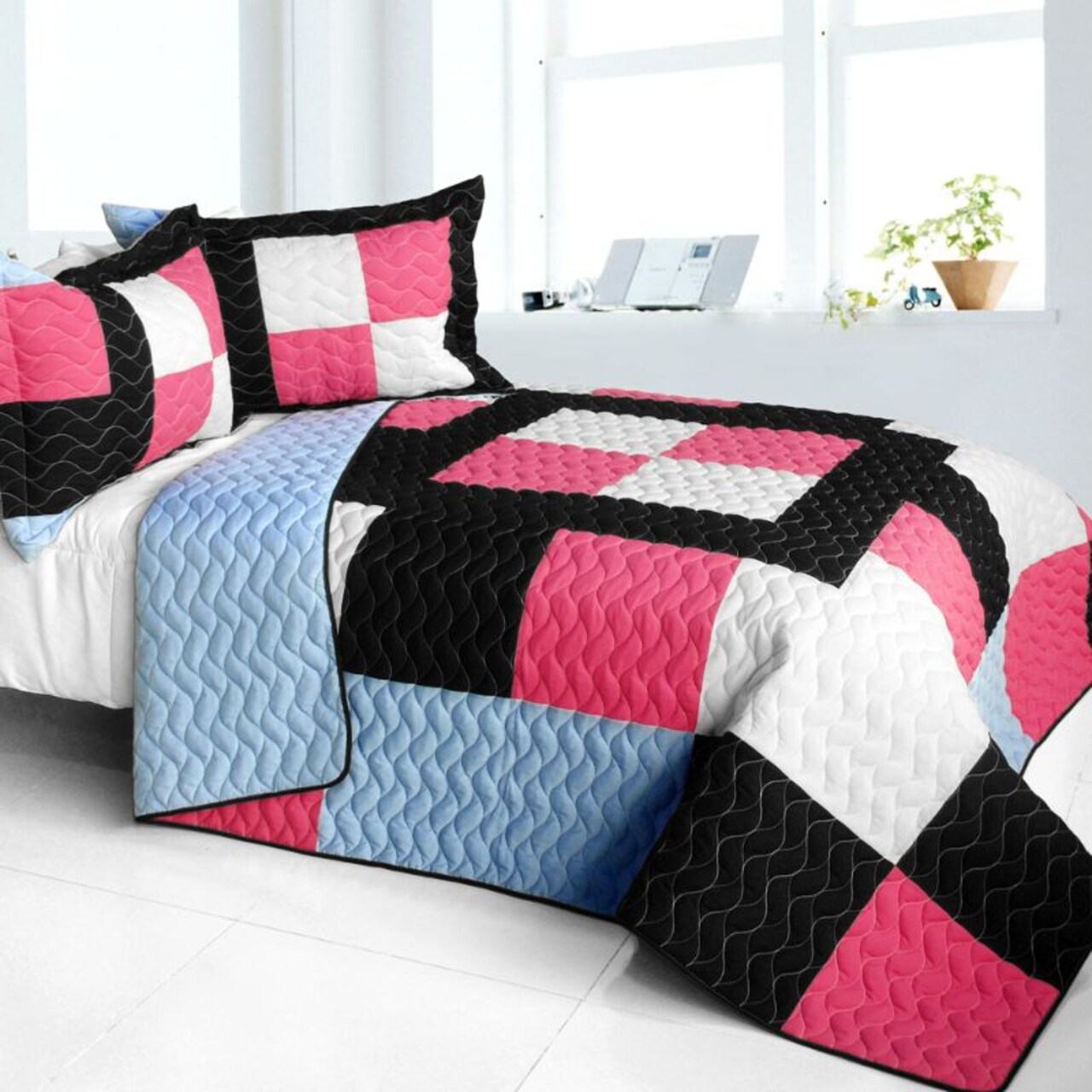 3-Piece Full/Queen Quilt Set with Handmade Geometric Patchwork and Texture